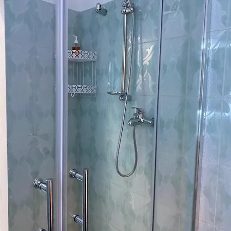 Lucas Apartmán Tirana